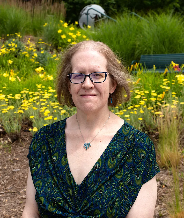 Lynn Gates